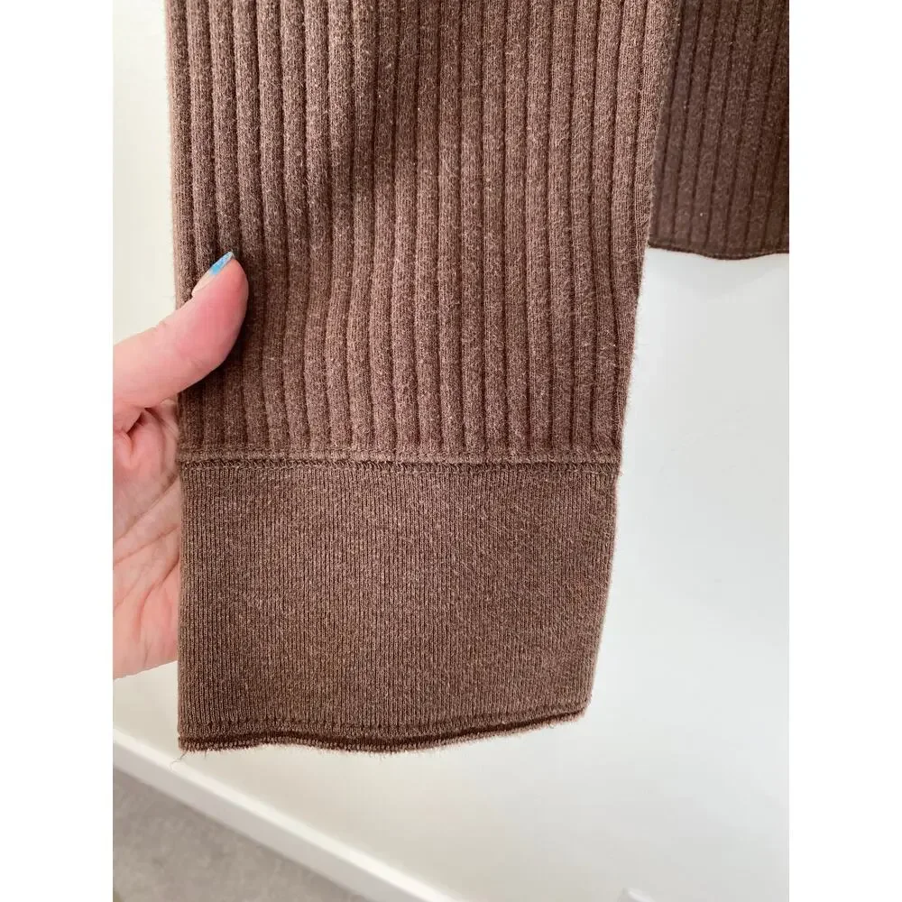 Abercrombie & Fitch Ribbed Muscle V Neck Long Sleeve Top Mens L Commando Neutral